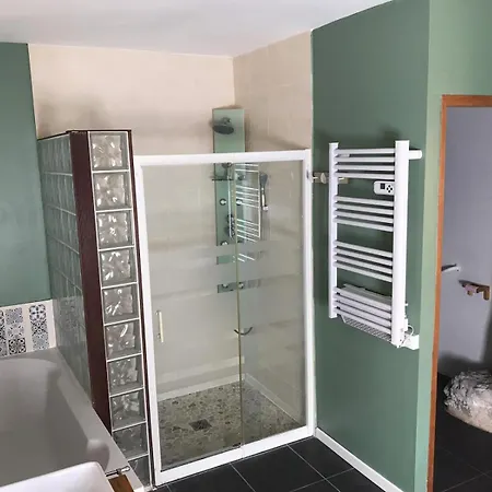 La Lambertie Semesterbostad *